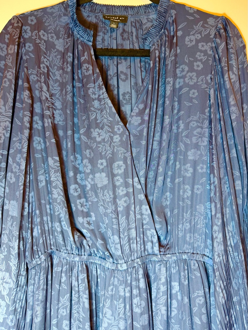 Current Air Blue Floral Pleated V-Neck Smocked Dress Size L - Picture 5 of 11